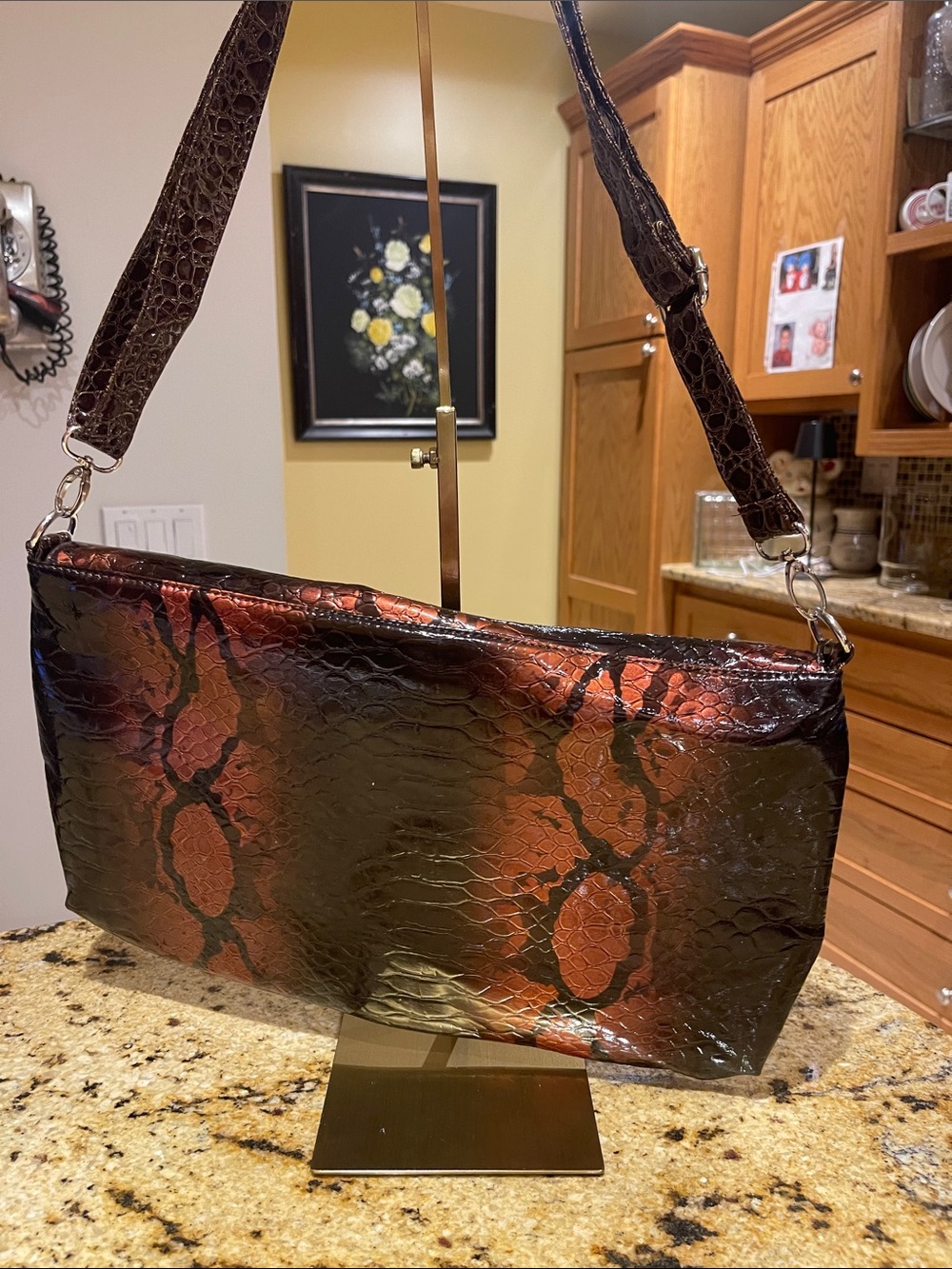 Women's Red Brown Faux-Snakeskin Shoulder Bag - Picture 3 of 7
